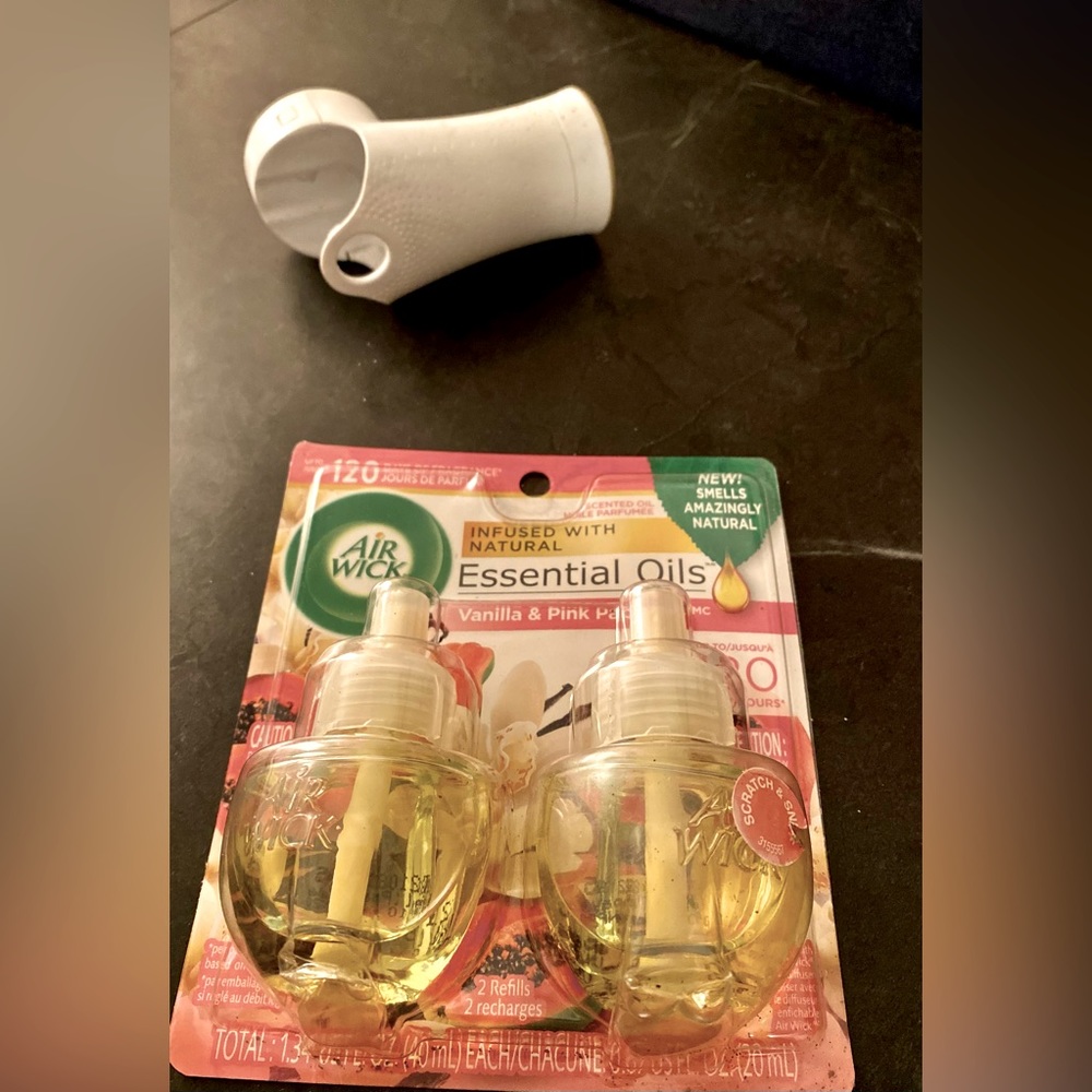 Vanilla & Pink Papaya Air Wick Essential Oils & Glade Warmer